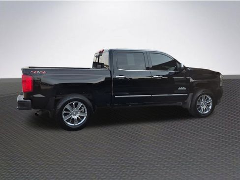 Used 2018 Chevrolet Silverado 1500 High Country AWD/4WD image 4