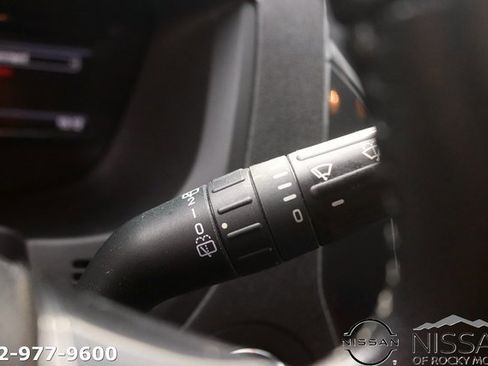 Used 2018 Ford Explorer XLT w/ Equipment Group 202A image 25