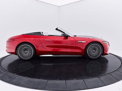 Used 2026 Mercedes-Benz Maybach SL 680 image 34