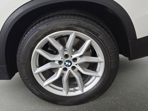 Used 2021 BMW X5 xDrive40i w/ Convenience Package AWD/4WD image 38