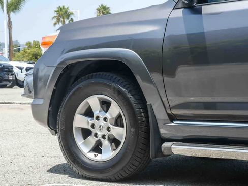 Used 2011 Toyota 4Runner SR5 w/ Convenience Pkg RWD image 10
