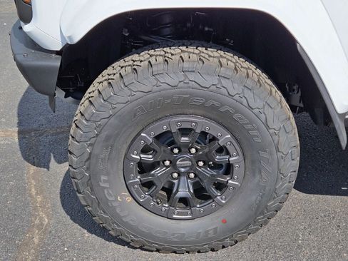 New 2025 Ford Bronco Raptor w/ Interior Carbon Fiber Pack AWD/4WD image 8