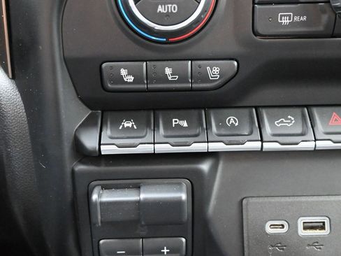 Used 2020 Chevrolet Silverado 1500 High Country AWD/4WD image 16