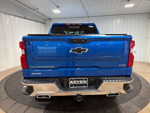 Used 2022 Chevrolet Silverado 1500 LTZ w/ LTZ Premium Package image 7