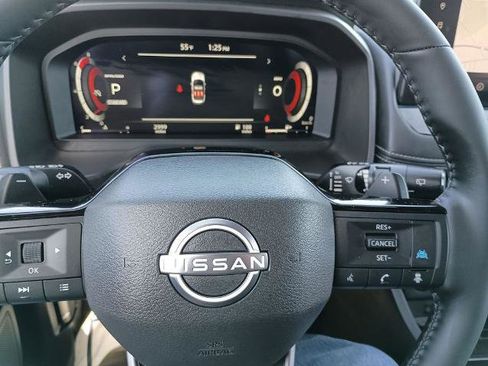 Certified 2025 Nissan Rogue SL w/ SL Premium Package image 21