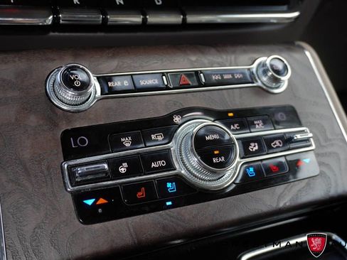 Used 2020 Lincoln Aviator Reserve w/ Elements Package Plus image 31