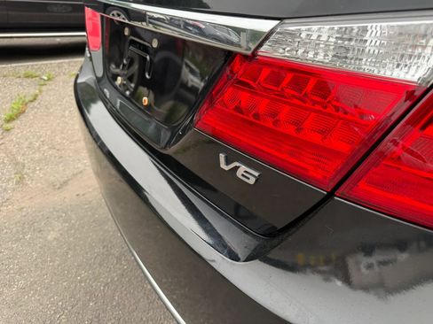 Used 2013 Honda Accord EX-L image 9