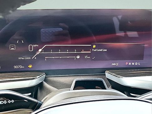 Certified 2026 Cadillac Escalade Luxury AWD/4WD image 22