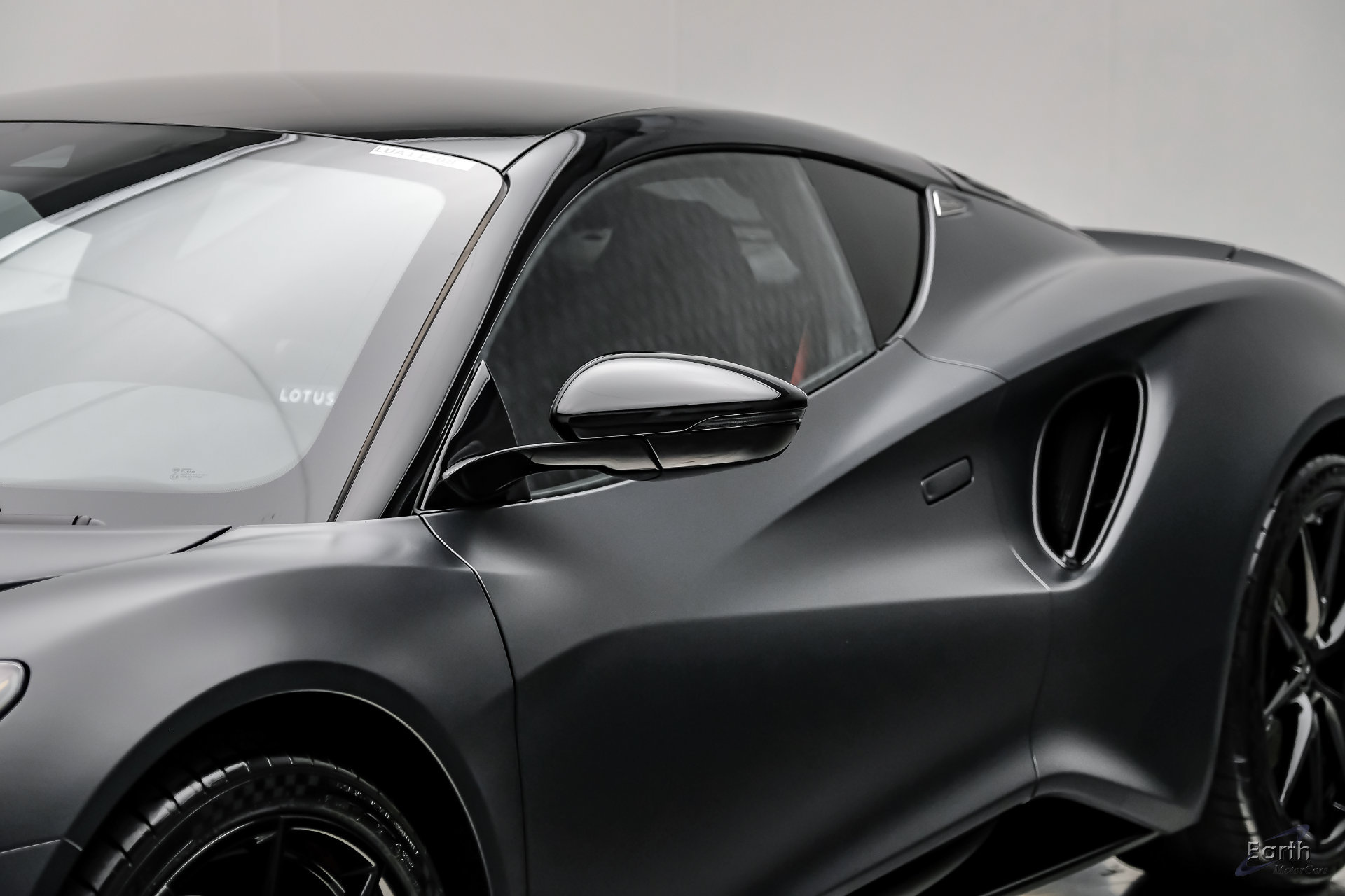 Used 2026 Lotus Emira RWD image 33