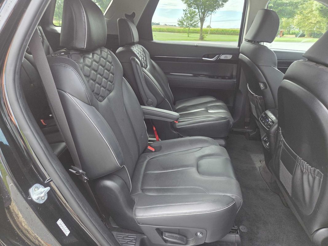 Used 2021 Hyundai Palisade Limited AWD/4WD image 16
