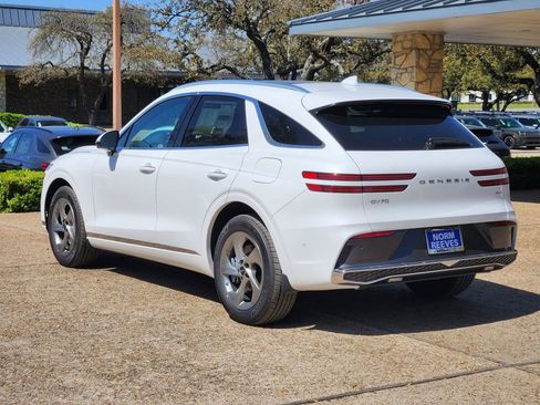 New 2026 Genesis GV70 2.5T Advanced AWD/4WD image 4