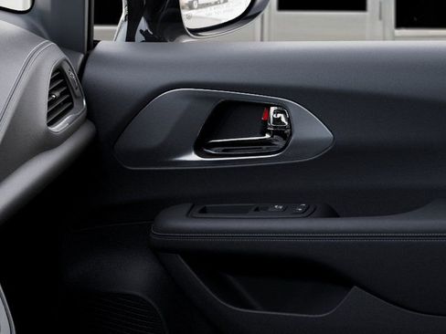 New 2026 Chrysler Pacifica Select w/ S Appearance Package image 25