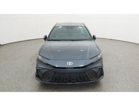 Used 2026 Toyota Camry SE FWD image 15