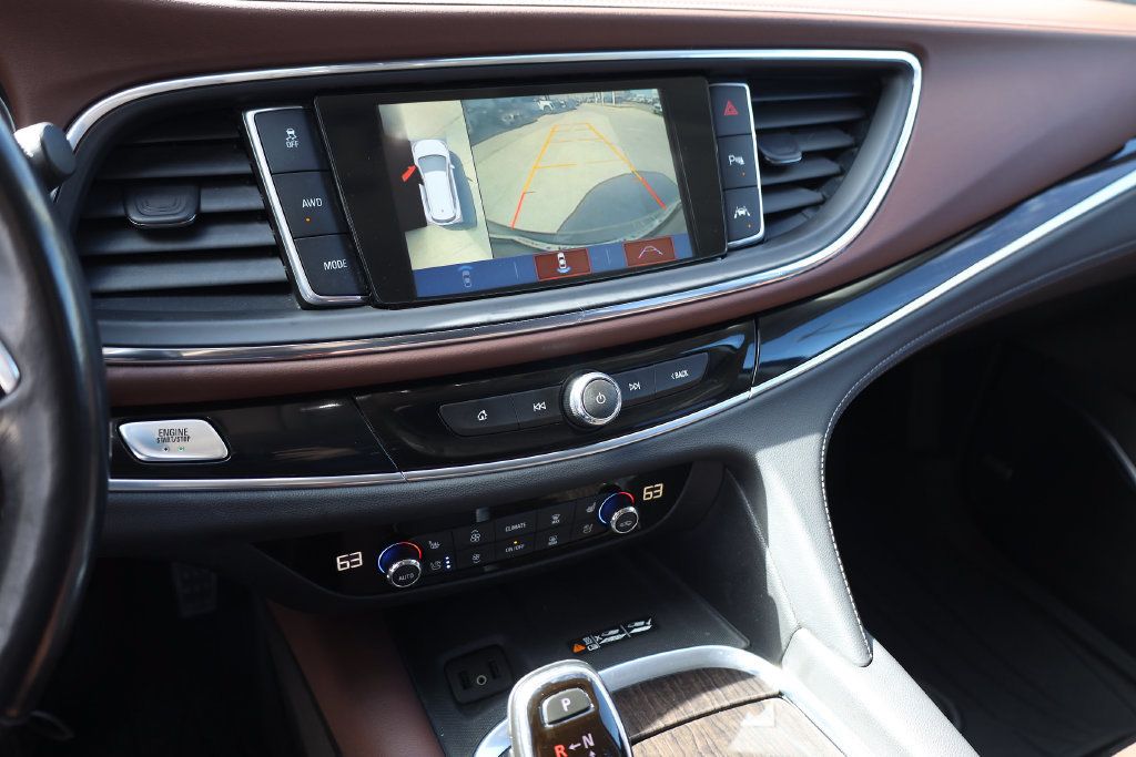 Used 2019 Buick Enclave Avenir w/ Avenir Technology Package AWD/4WD image 15