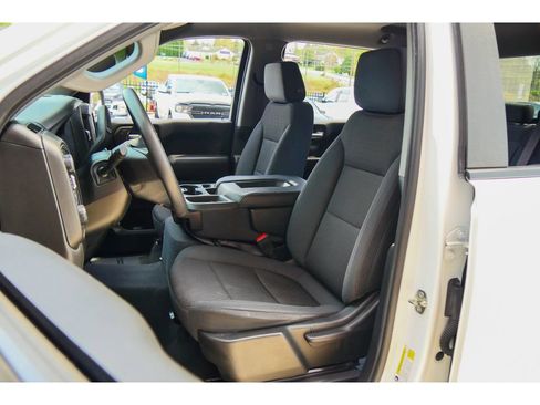 Used 2020 Chevrolet Silverado 1500 Custom Trail Boss w/ Custom Convenience Package image 10