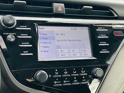 Used 2019 Toyota Camry LE FWD image 21