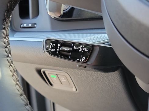 New 2026 Porsche Cayenne AWD/4WD image 36