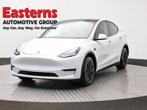 Used 2020 Tesla Model Y Long Range AWD/4WD image 1