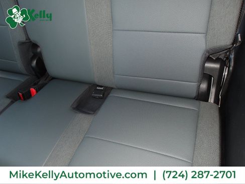 Used 2024 GMC Acadia AT4 AWD/4WD image 15