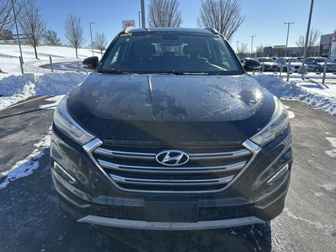 Used 2017 Hyundai Tucson Limited w/ Cargo Package image 3