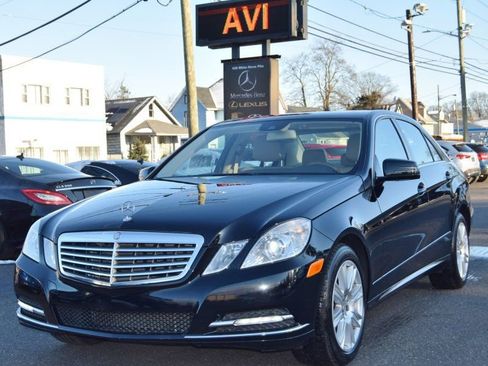 Used 2013 Mercedes-Benz E 350 Sedan image 7