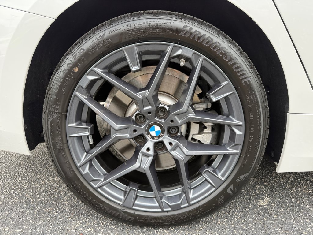 Certified 2026 BMW 330i xDrive Sedan w/ Premium Package AWD/4WD image 17
