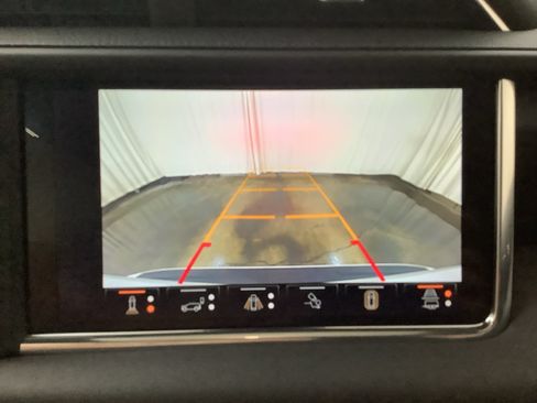 Used 2024 GMC Yukon XL Denali w/ Advanced Technology Package RWD image 19