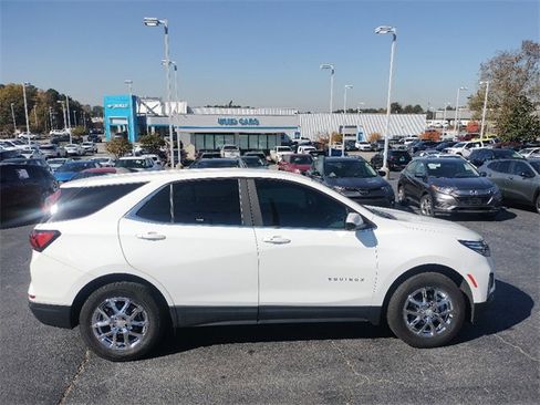 Used 2022 Chevrolet Equinox LT image 8