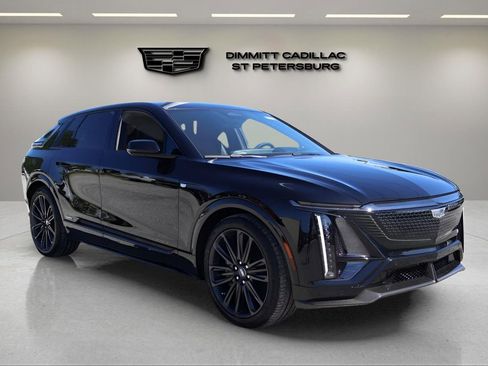New 2026 Cadillac Lyriq V w/ Exterior Carbon Fiber Package image 7