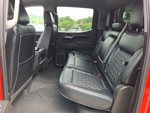 Used 2022 Chevrolet Silverado 1500 LT Trail Boss w/ Convenience Package II AWD/4WD image 11
