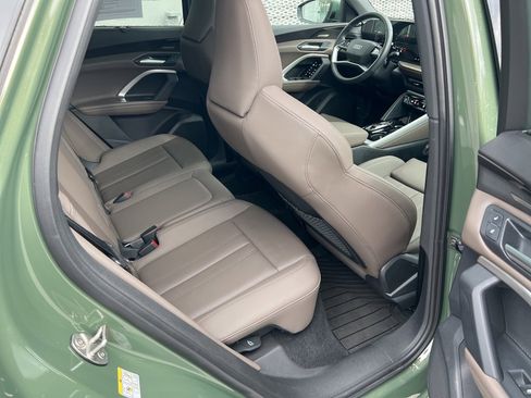 Used 2025 Audi Q5 Premium Plus w/ Premium Plus image 60