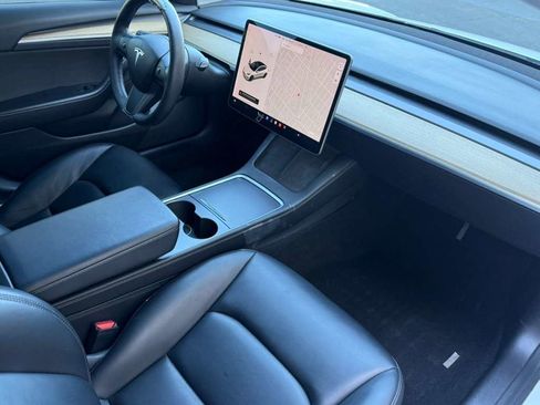 Used 2021 Tesla Model 3 Standard Range Plus RWD image 15