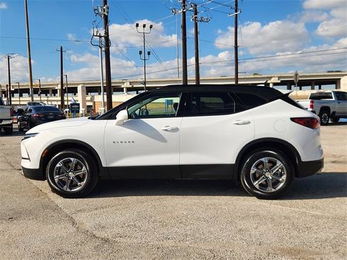 Used 2024 Chevrolet Blazer LT w/ Convenience Package image 4