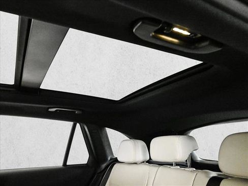 Certified 2025 Mercedes-Benz GLC 300 4MATIC image 21