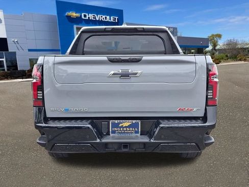Used 2025 Chevrolet Silverado EV RST AWD/4WD image 25
