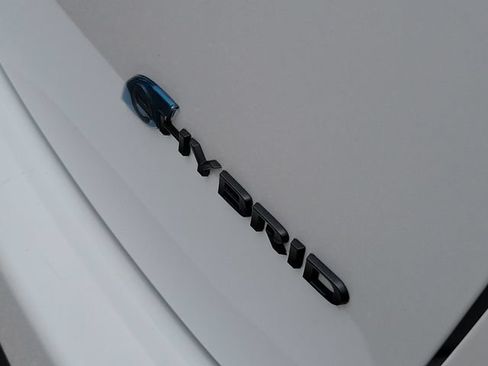Used 2024 Chrysler Pacifica Limited FWD image 6