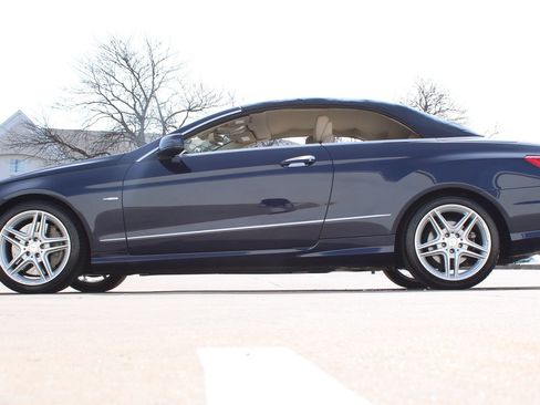 Used 2012 Mercedes-Benz E 550 Cabriolet image 8
