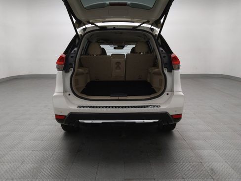 Used 2020 Nissan Rogue SV FWD image 29