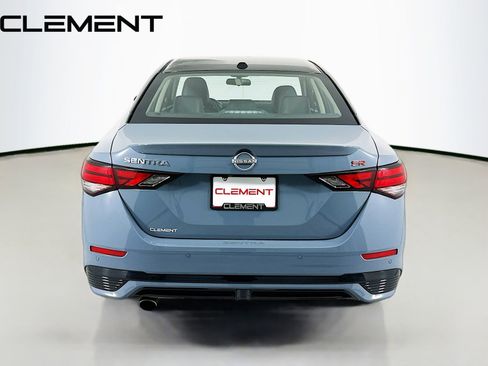 Used 2024 Nissan Sentra SR w/ SR Premium Package image 8