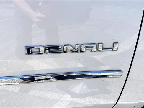 Used 2015 GMC Yukon Denali w/ Open Road Package AWD/4WD image 24
