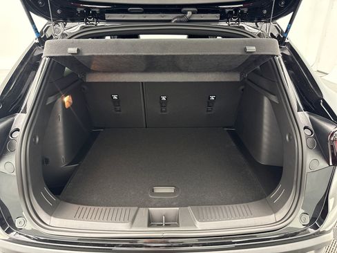 New 2025 Chevrolet Trax RS image 22