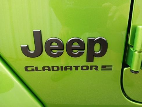 New 2025 Jeep Gladiator Sport S image 12