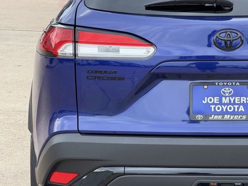 Used 2024 Toyota Corolla Cross SE AWD/4WD image 10