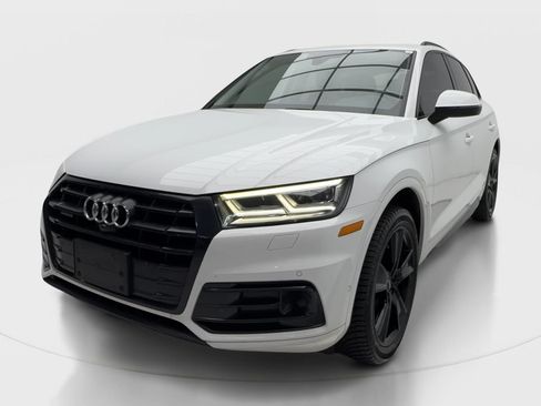 Used 2019 Audi Q5 Prestige w/ Prestige Package AWD/4WD image 4
