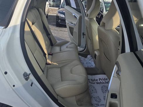 Used 2015 Volvo XC60 T6 image 12