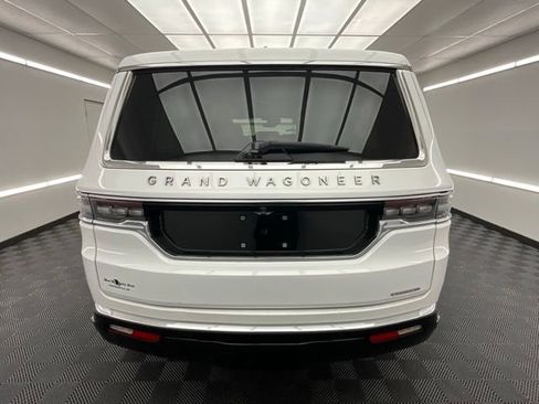 Used 2024 Jeep Grand Wagoneer L Series III AWD/4WD image 21