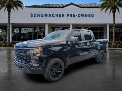 Used 2022 Chevrolet Silverado 1500 Custom Trail Boss w/ LPO, Dark Essentials Package AWD/4WD image 3