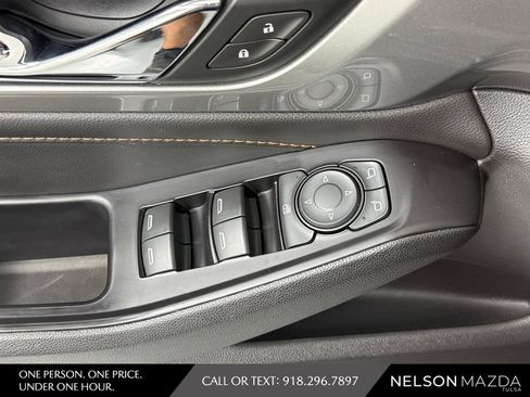 Used 2019 Chevrolet Traverse LS FWD image 20