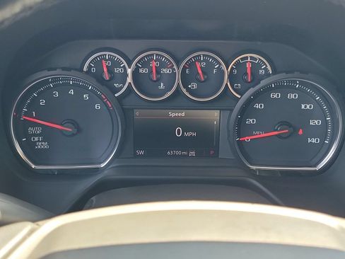Used 2021 Chevrolet Tahoe Z71 w/ Luxury Package AWD/4WD image 12
