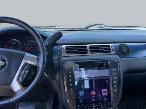 Used 2011 Chevrolet Silverado 2500 LTZ w/ LTZ Plus Package AWD/4WD image 6